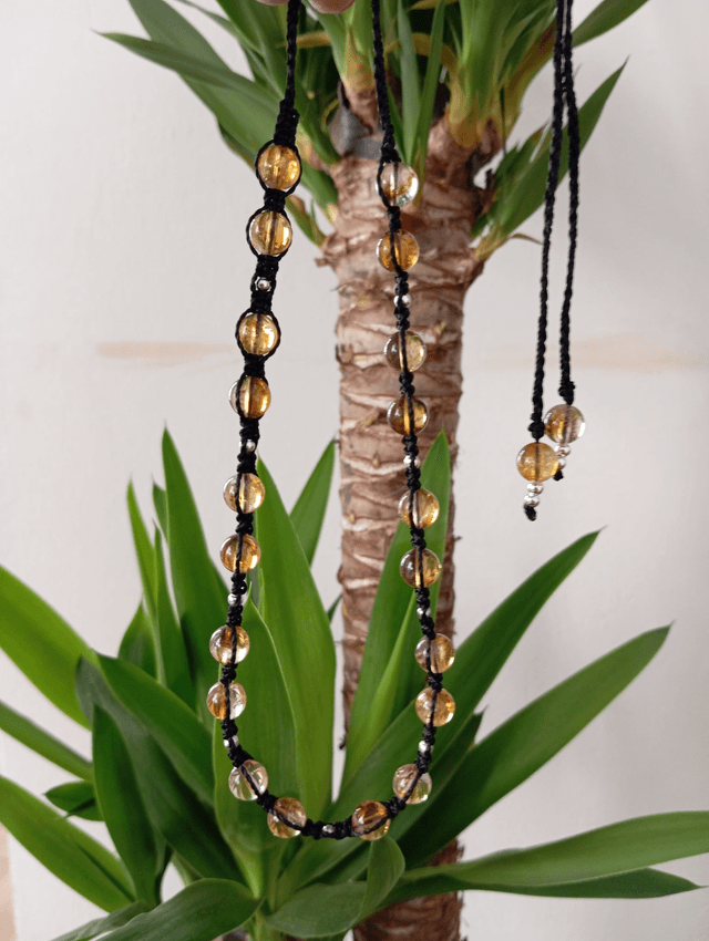 Collana con perline di pietre naturali semipreziose
